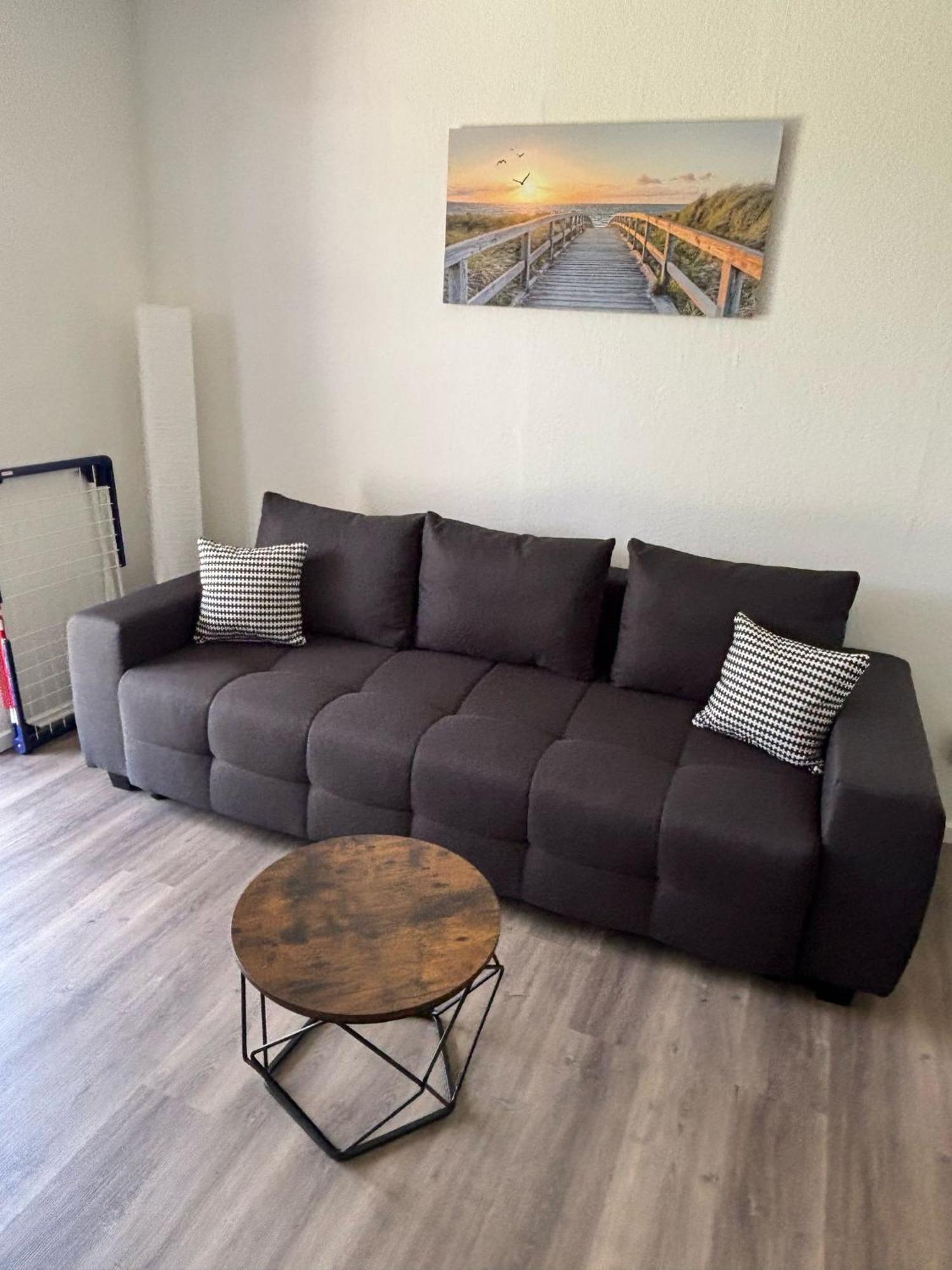 Haus Heinke Am Deich - Friedrichskoog Apartment Bagian luar foto